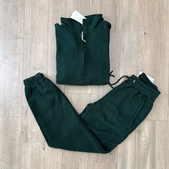 Abercrombie & Fitch Forest Green Essential Sunday Sweatshirt and Joggers Set NWT